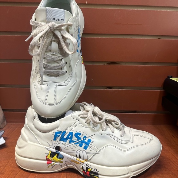 Gucci White Sneakers with Chunky Design and Leather Upper - Picture 4 of 12